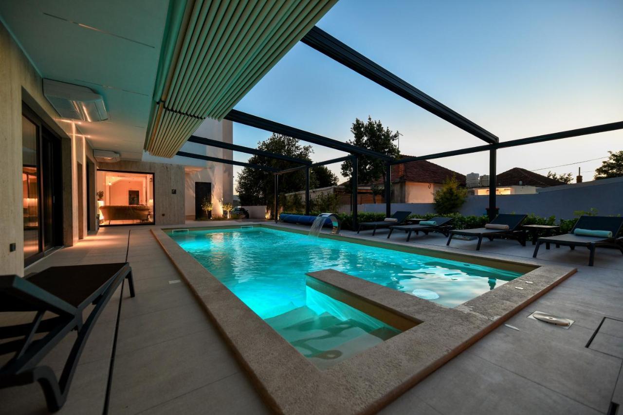 Crowonder Apartments & Rooms Oaza With Heated Swimming Pool And Sauna Turanj Esterno foto