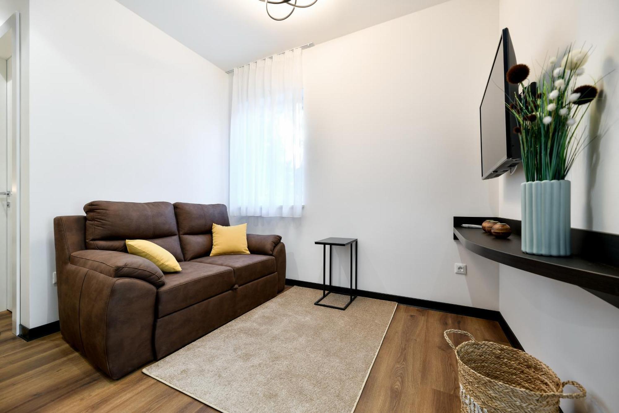 Crowonder Apartments & Rooms Oaza With Heated Swimming Pool And Sauna Turanj Esterno foto