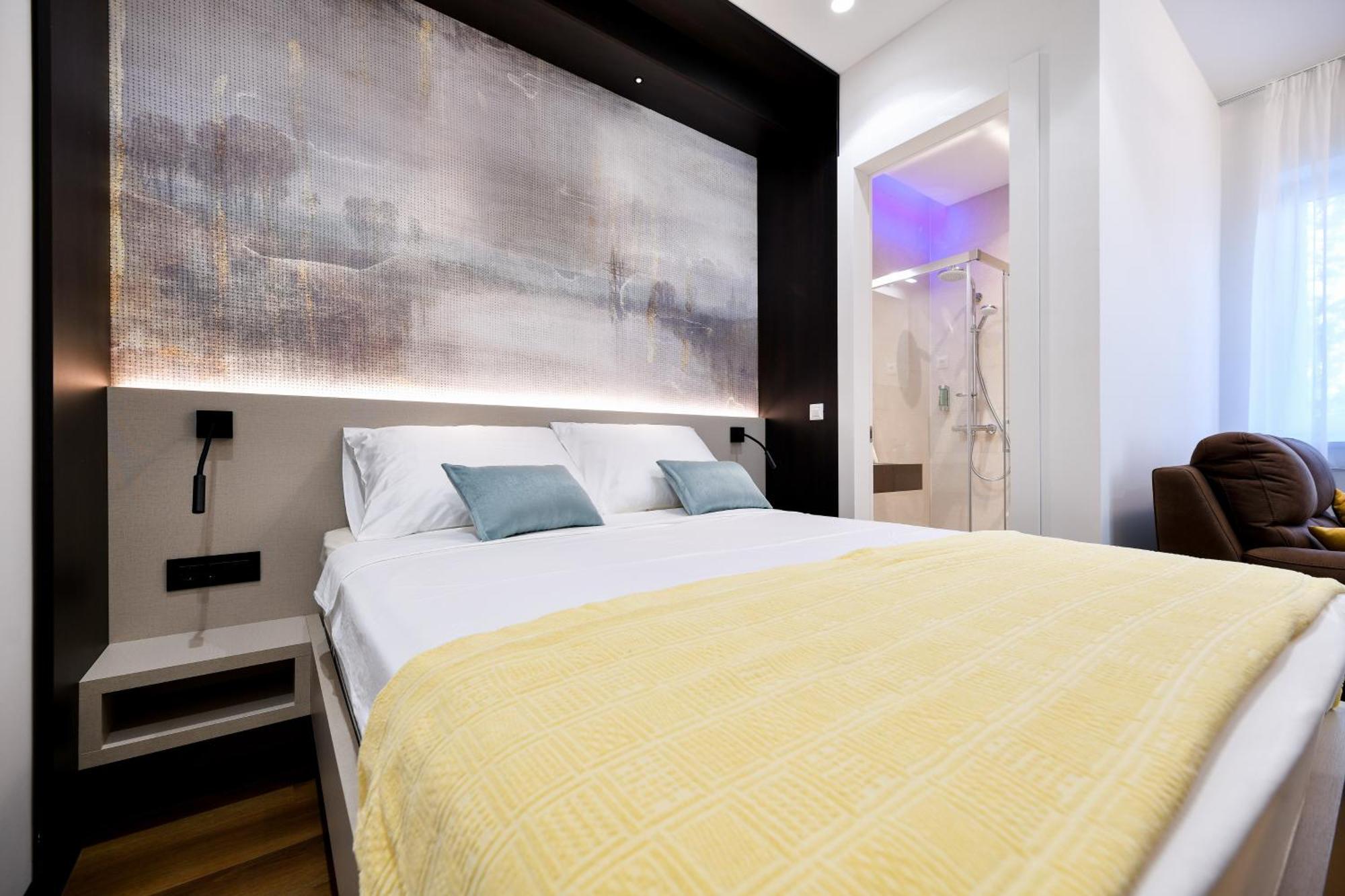 Crowonder Apartments & Rooms Oaza With Heated Swimming Pool And Sauna Turanj Esterno foto