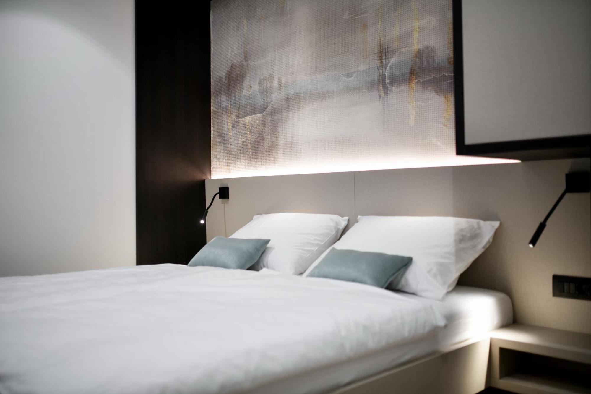 Crowonder Apartments & Rooms Oaza With Heated Swimming Pool And Sauna Turanj Esterno foto