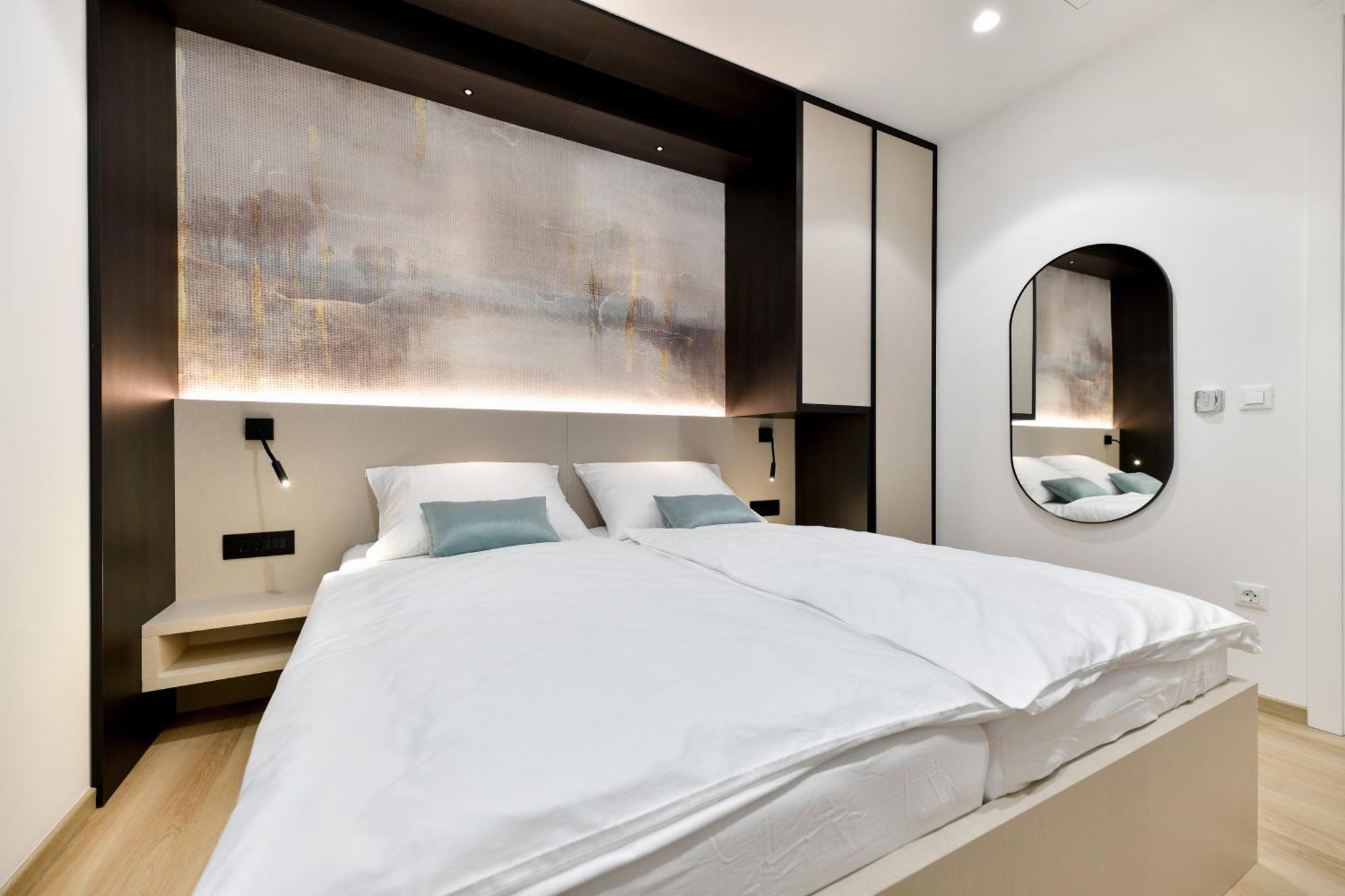 Crowonder Apartments & Rooms Oaza With Heated Swimming Pool And Sauna Turanj Esterno foto
