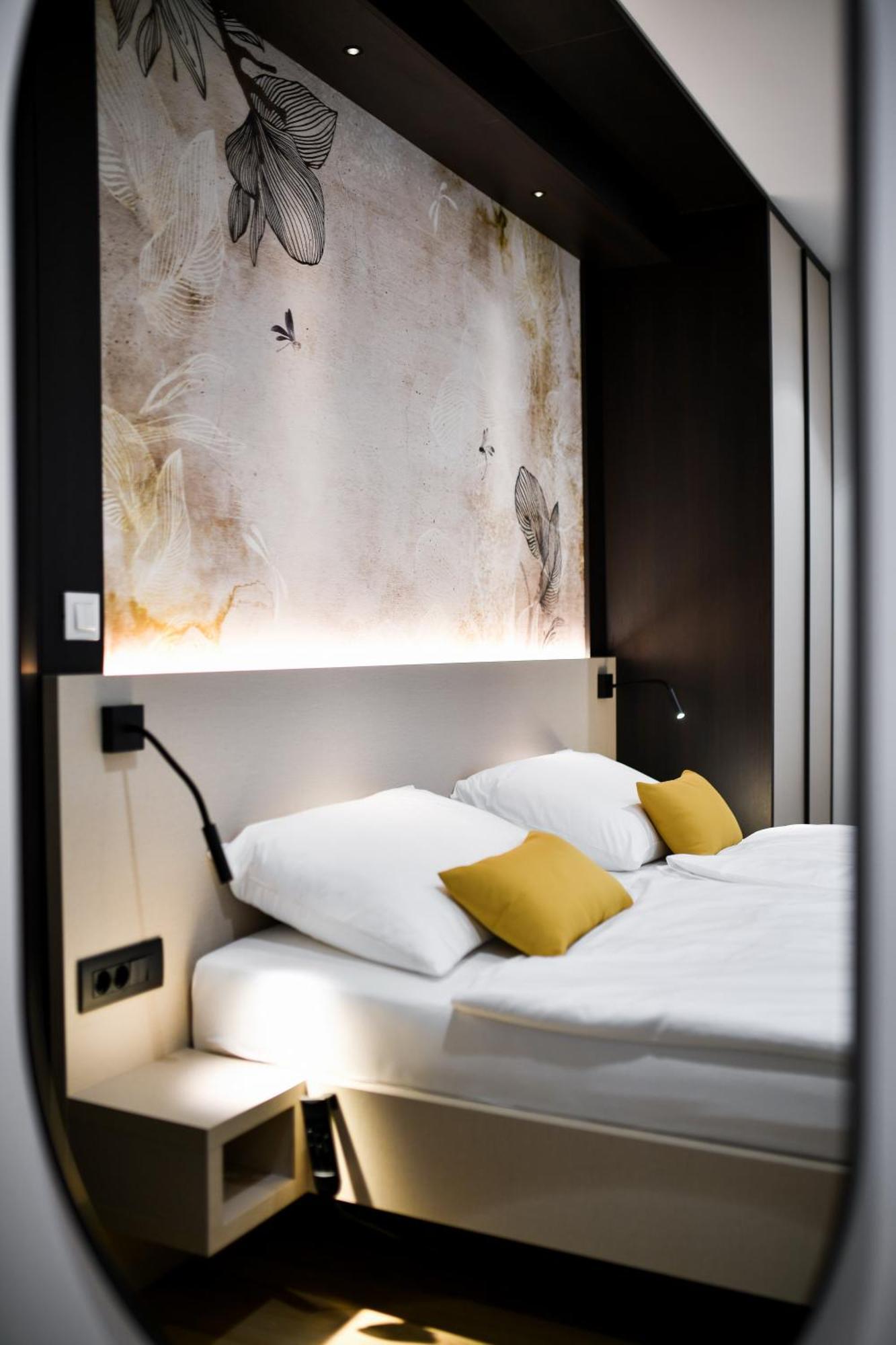 Crowonder Apartments & Rooms Oaza With Heated Swimming Pool And Sauna Turanj Esterno foto