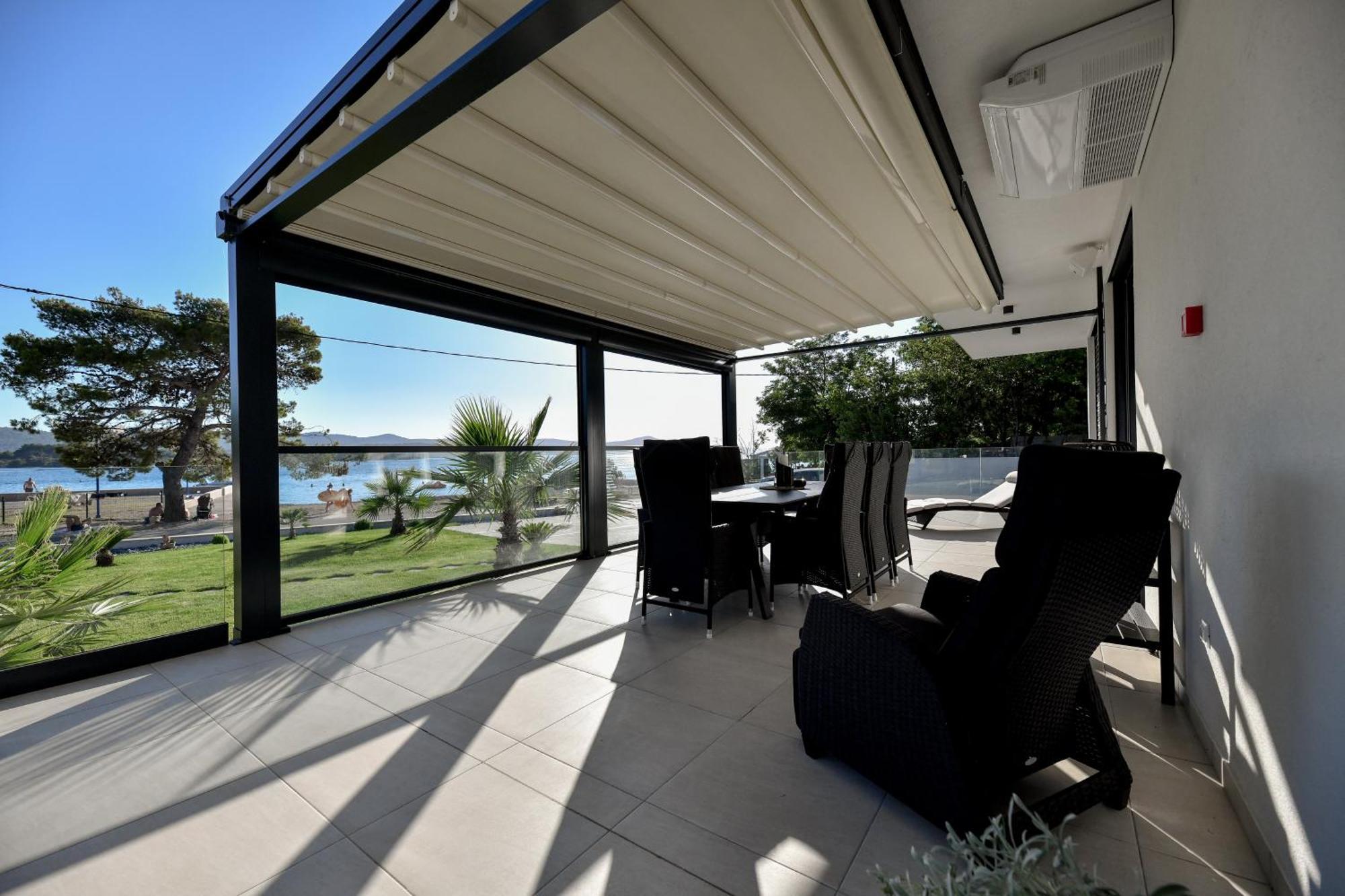 Crowonder Apartments & Rooms Oaza With Heated Swimming Pool And Sauna Turanj Esterno foto